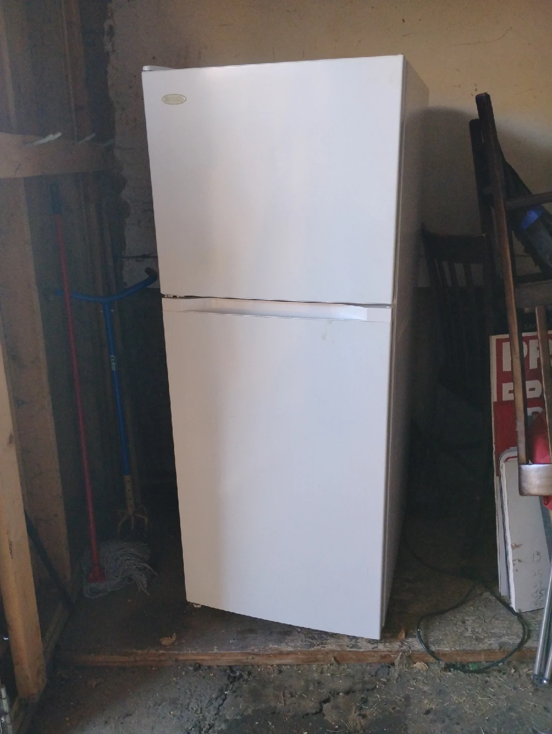 Whirlpool White Refrigerator - photo 2
