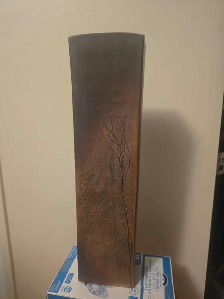 Kravjansky Tall Vase - 21 Inches image indicator(7)