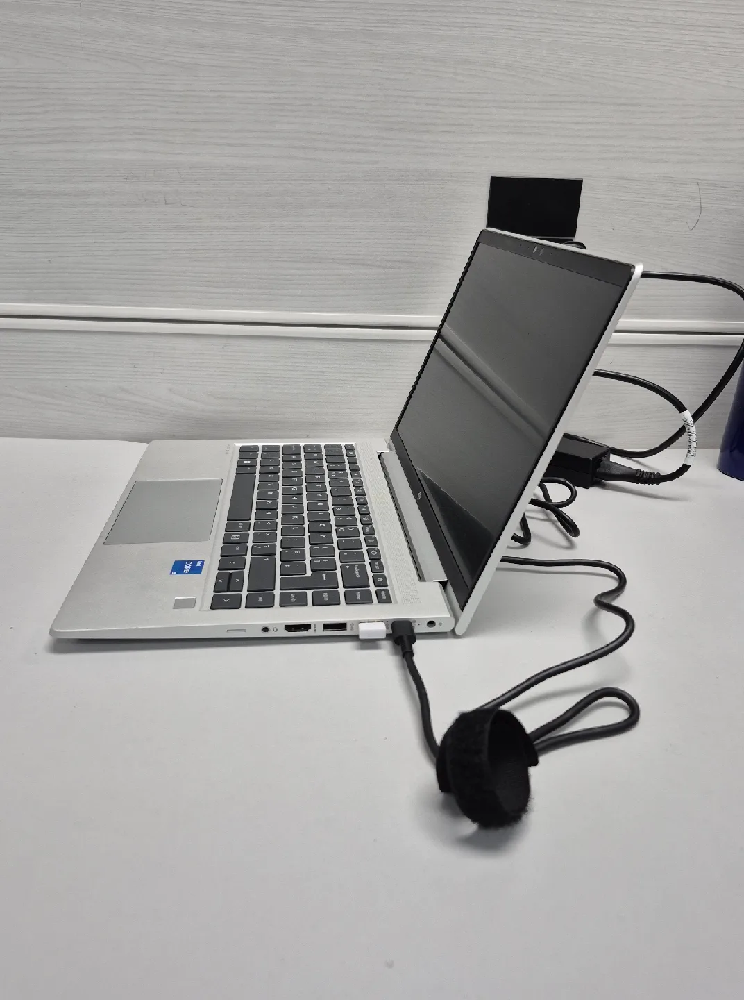 HP ProBook 440 inch G9 Notebook PC image indicator(3)