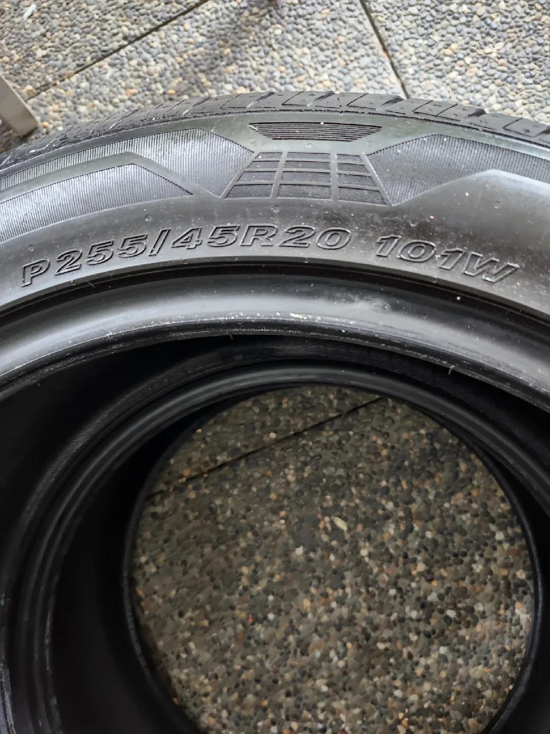 Nexen P255/45R20 Tires - Set of 2 image indicator(2)