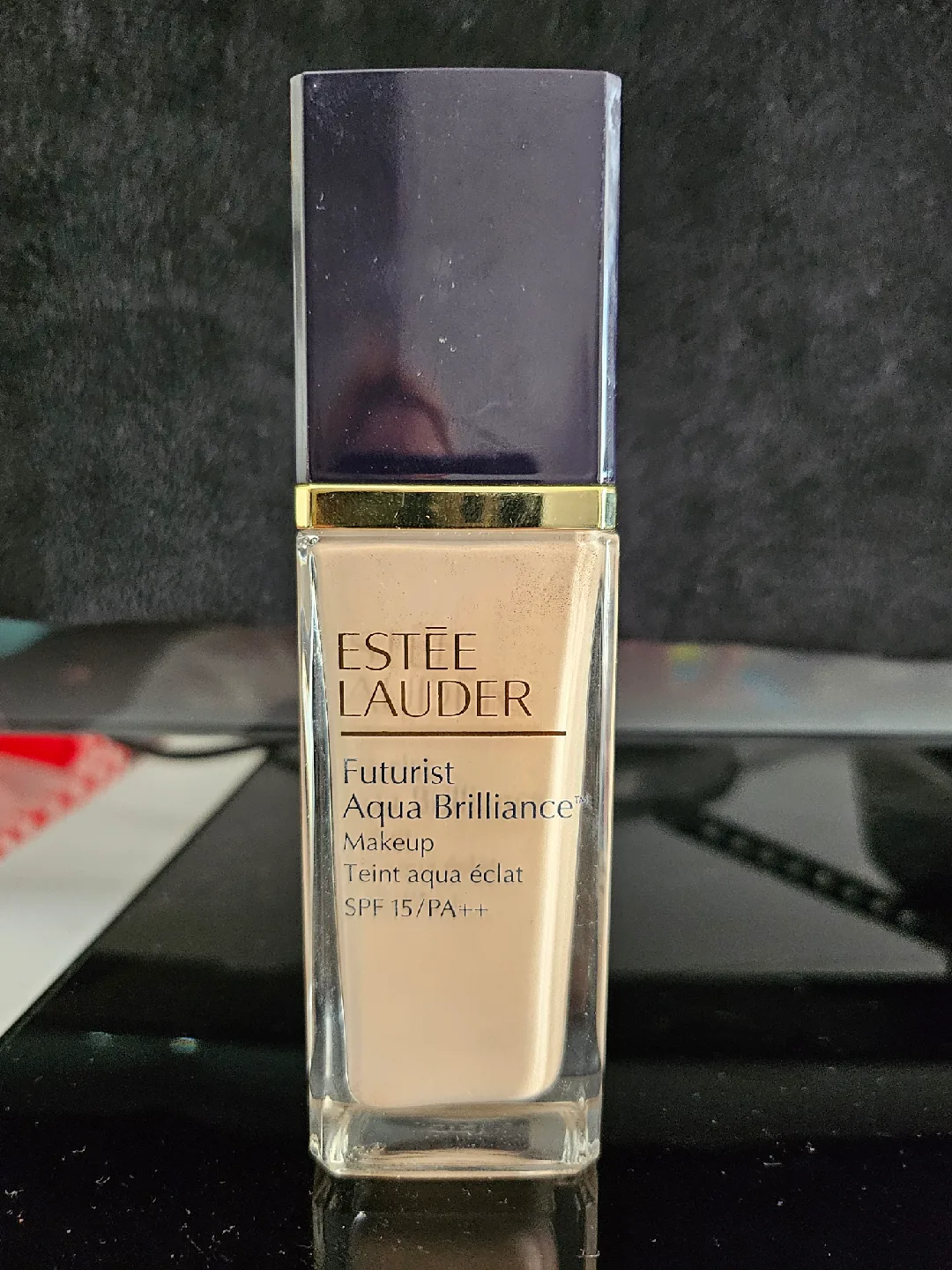 Estée Lauder Futurist Aqua Brilliance Makeup thumbnail