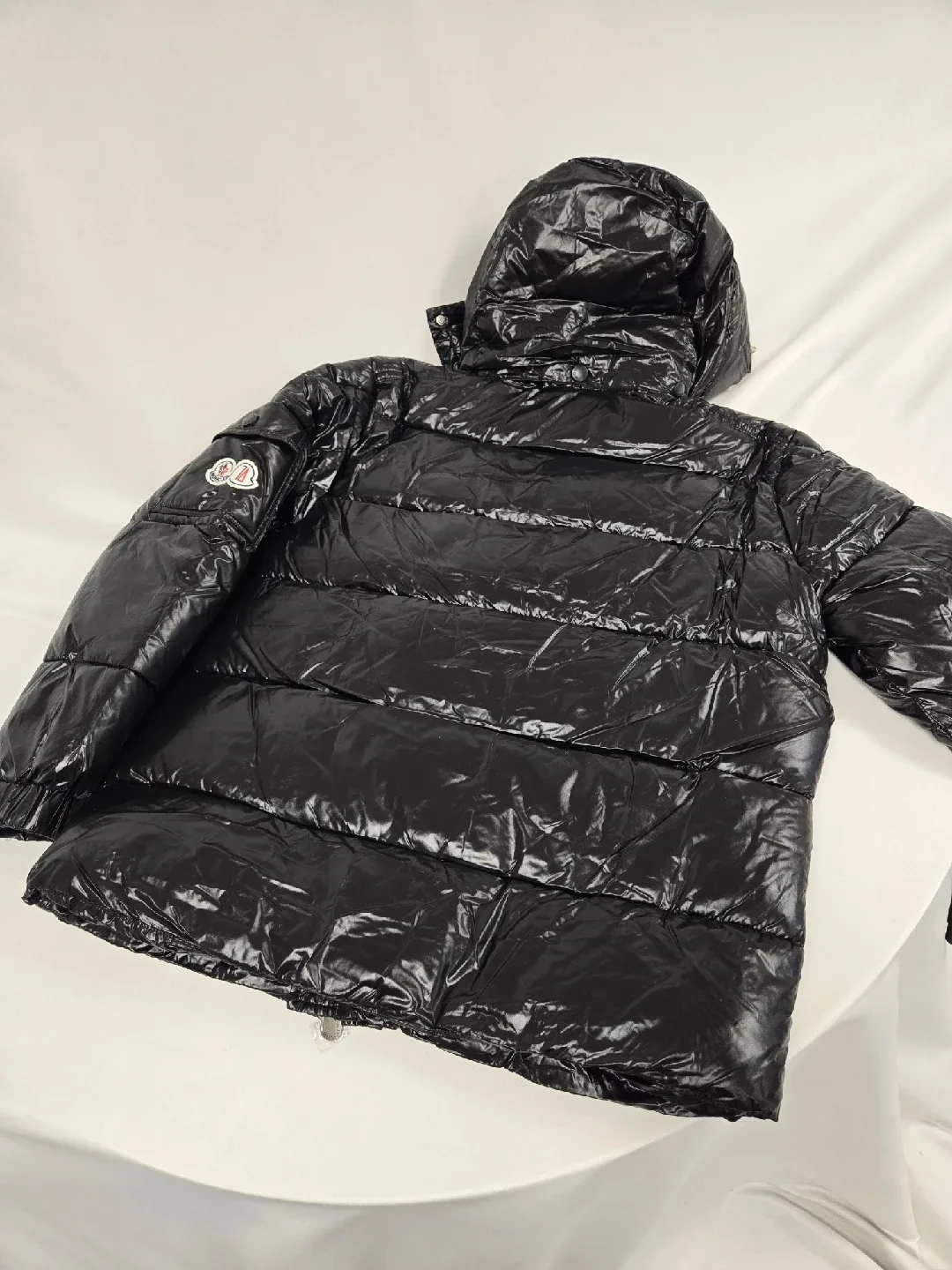 MONCLER jacket image indicator(8)