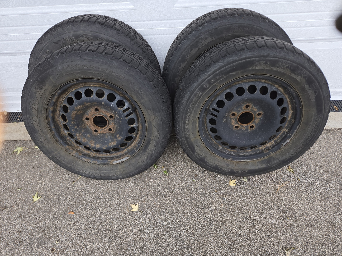 16" x 6.5" GM steel rims for winter tires.