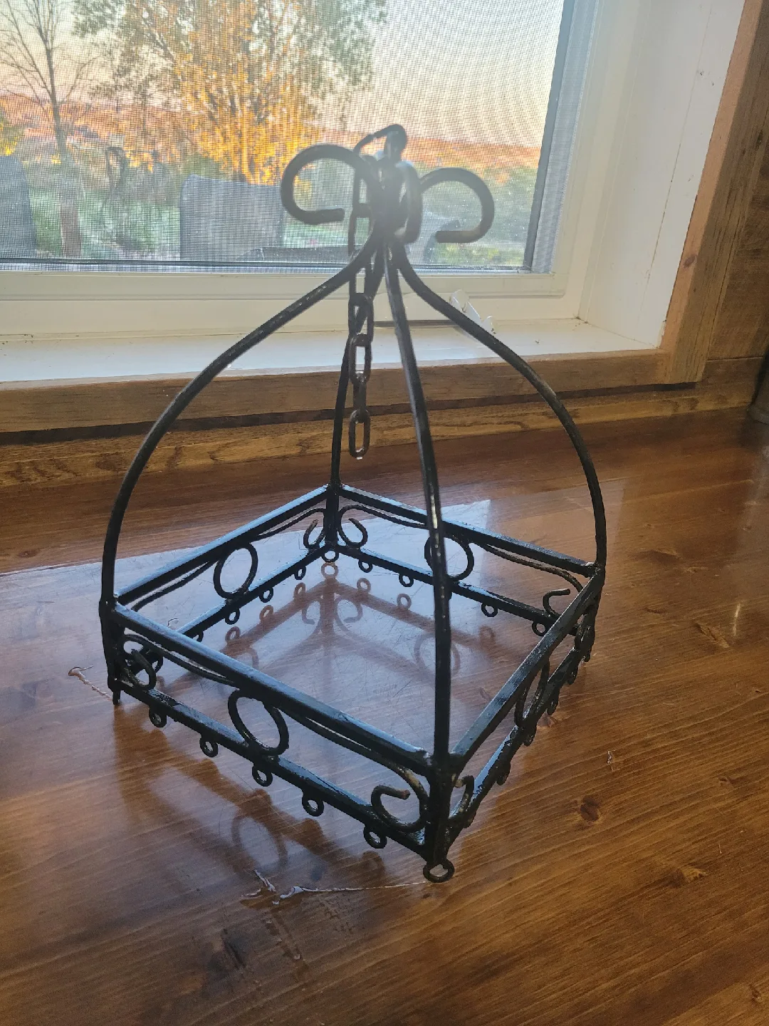 Wroght Iron Hanging Jewelry Organizer image indicator(3)