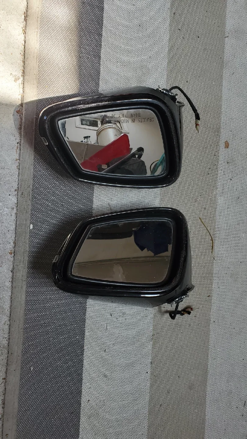 Pair of Car Side Mirrors image indicator(3)