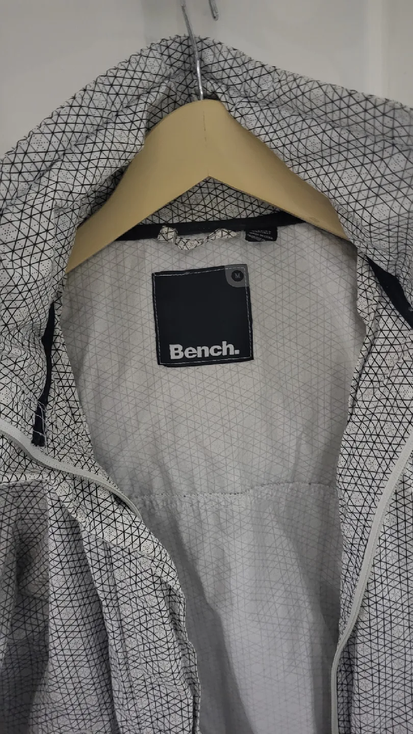 Bench. Women's Jacket - Size M image indicator(2)