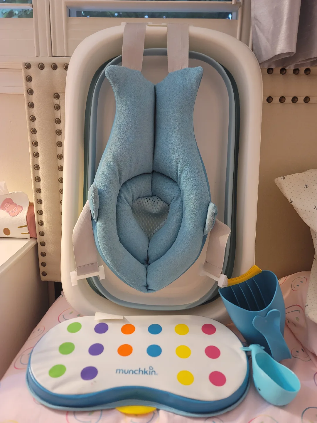 Collapsible Baby Bath Tub with bonus items! image indicator(2)