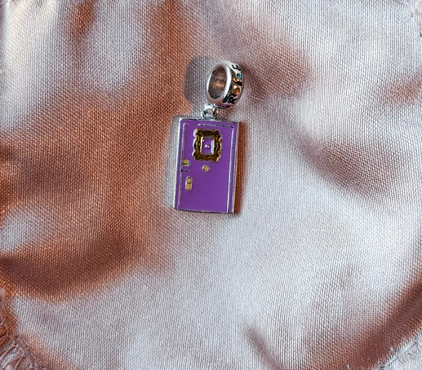 Friends Purple Door Charm image indicator(2)