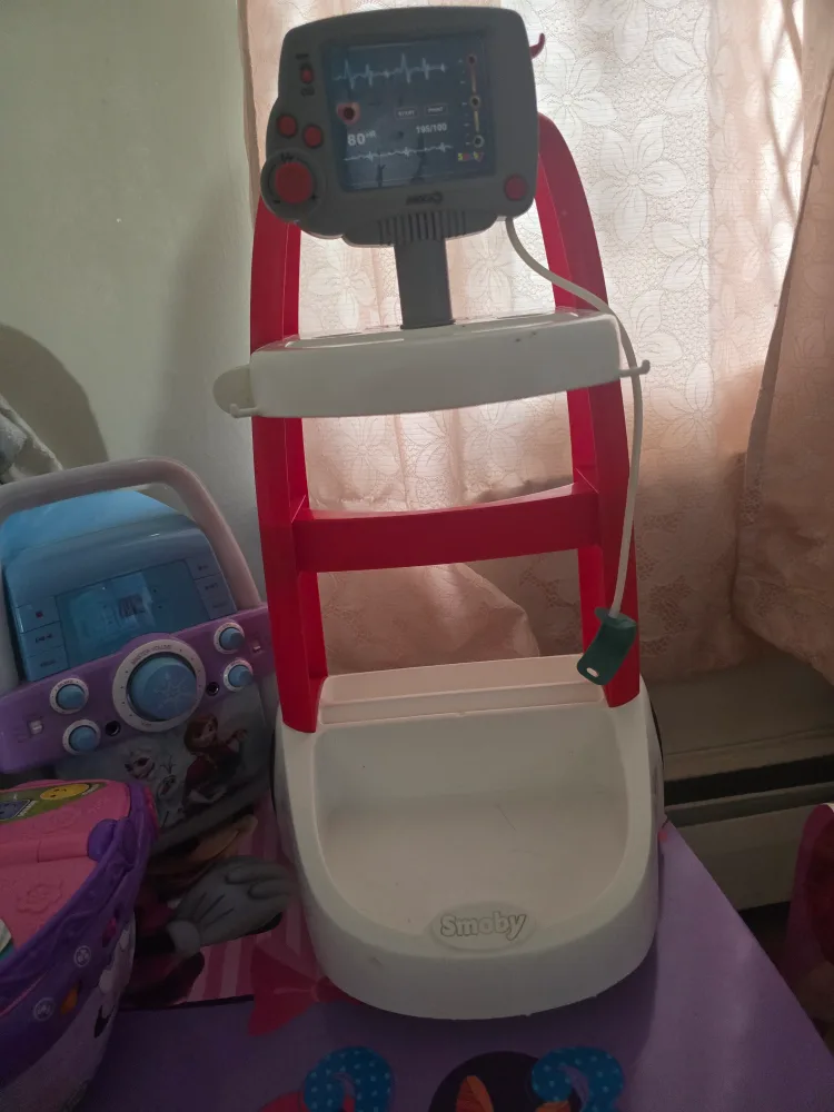 Smoby Medical Cart Playset thumbnail