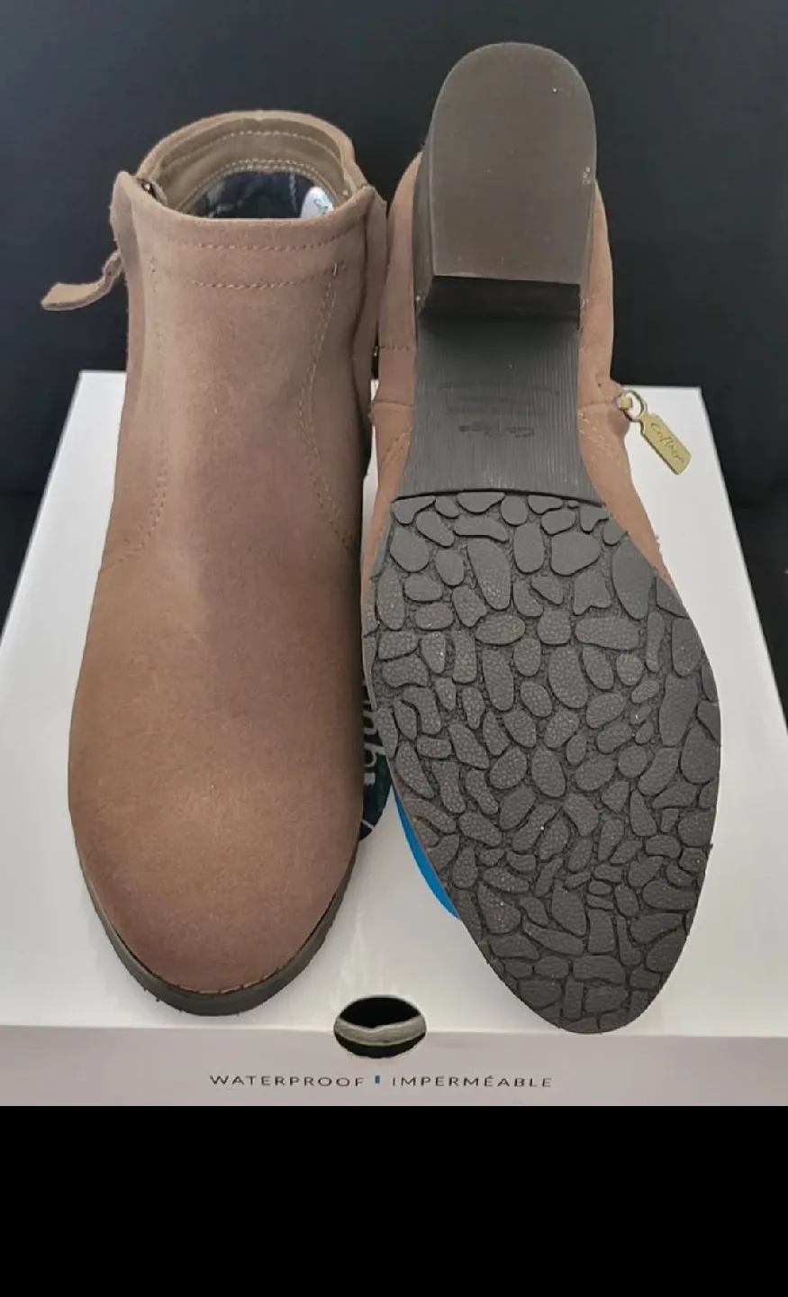 Aqua College Waterproof Ankle Boots image indicator(3)