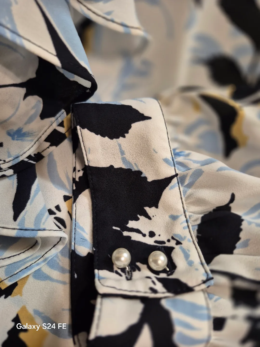 Karl Lagerfeld blouse , image indicator(3)