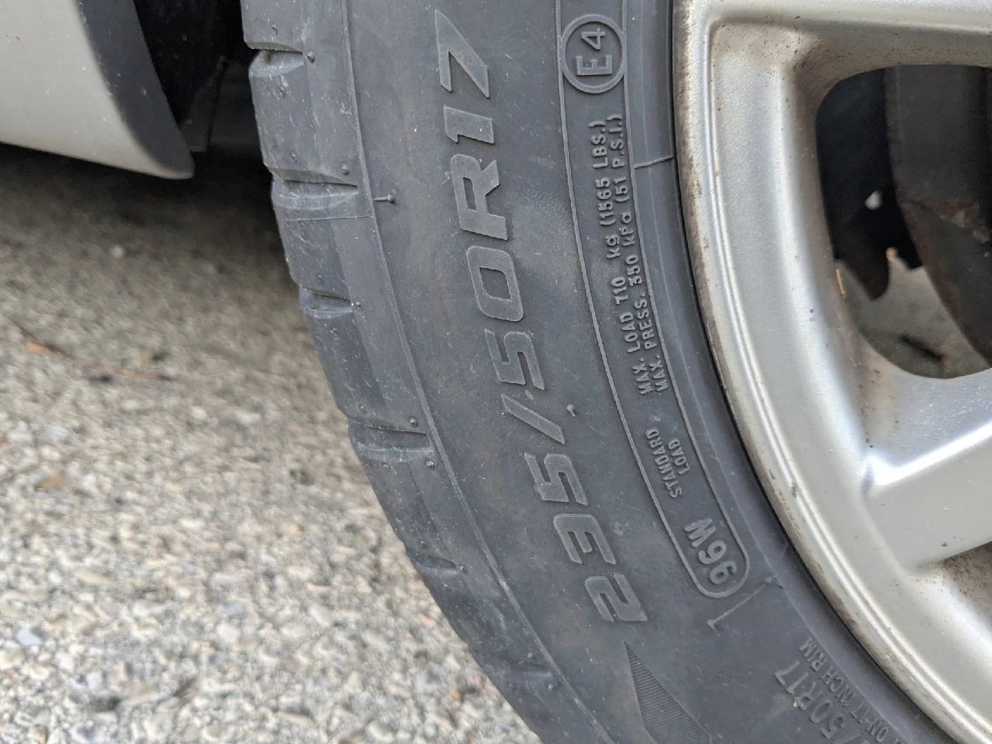Cooper Zeon RS3-G1 Tire - 235/50R17