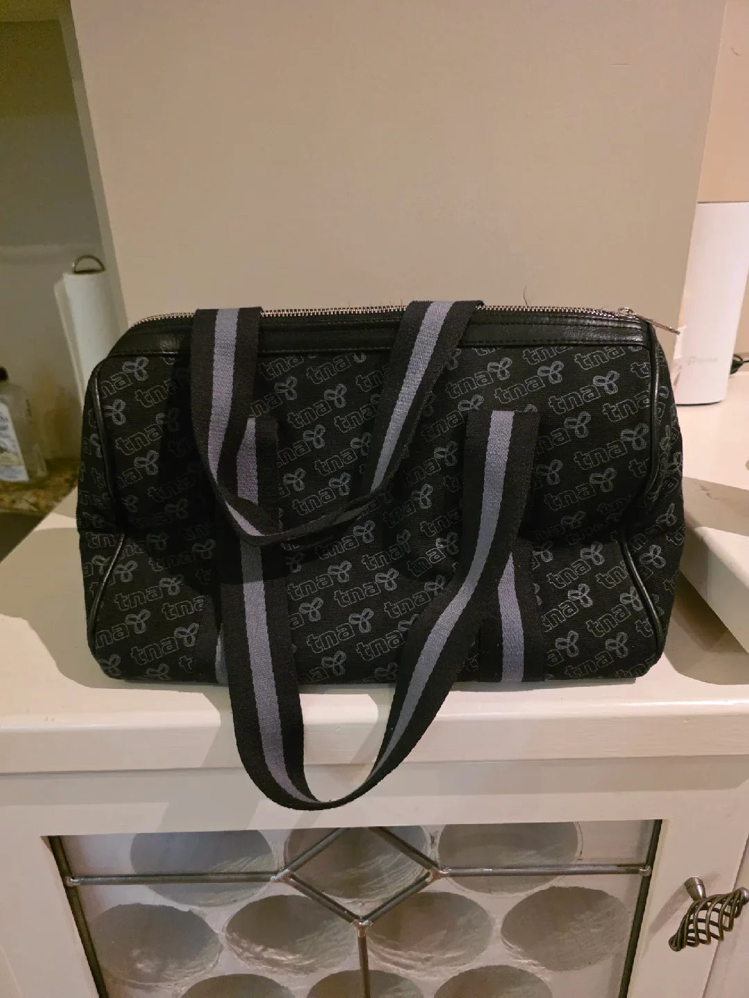 TNA Black Patterned Barrel Bag image indicator(2)