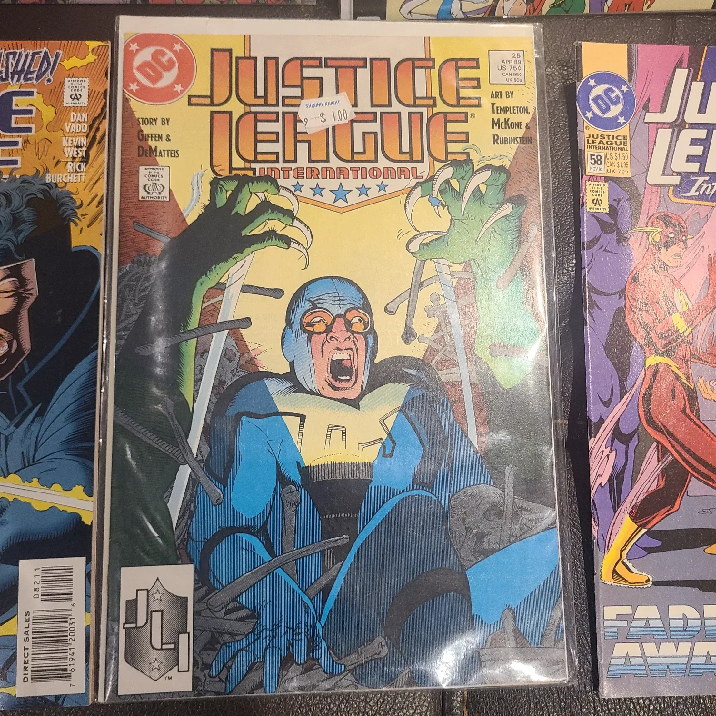 Justice League Comic Book Lot (5 Comics) image indicator(8)