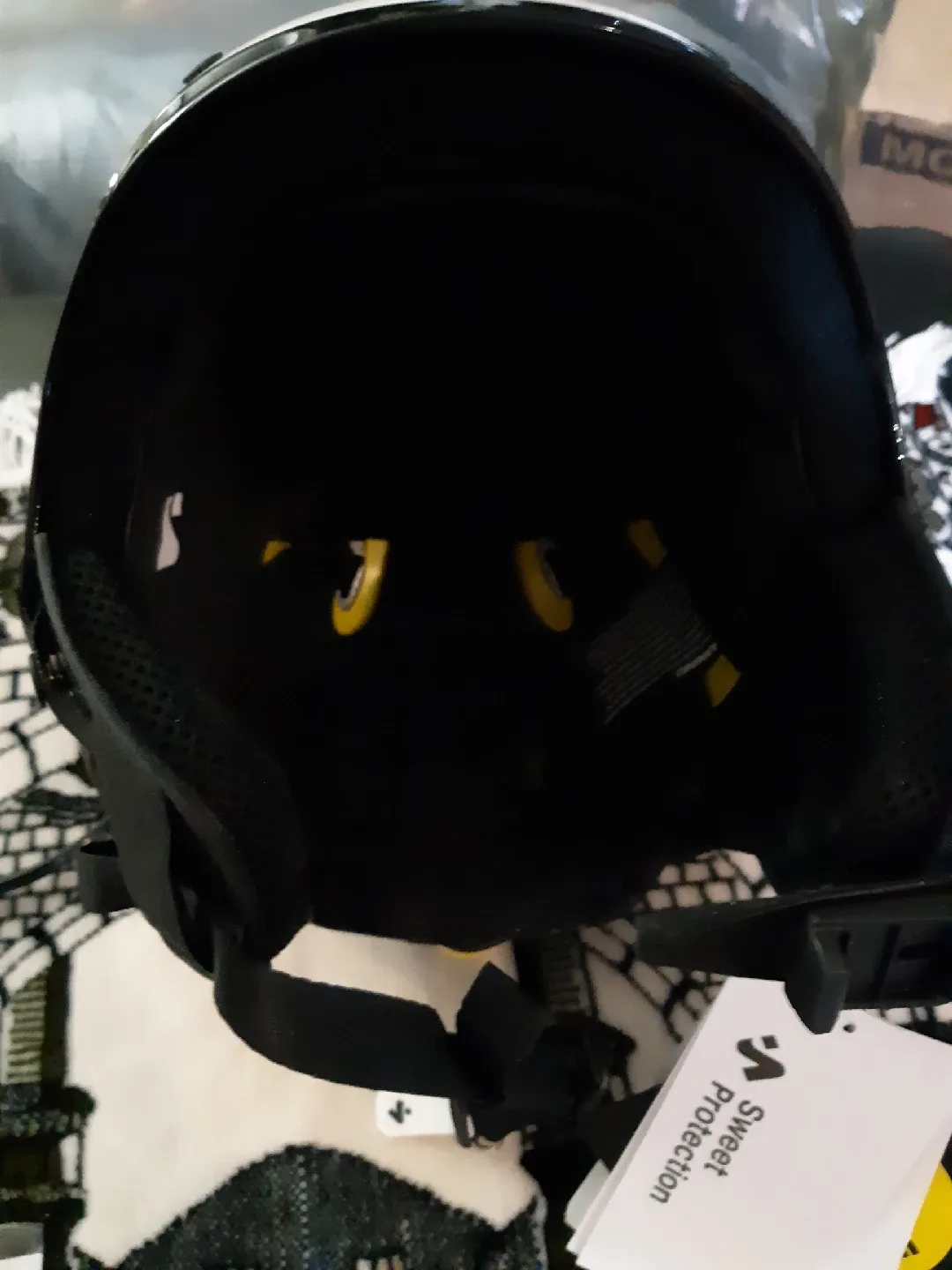 Sweet Protection Ski/Snowboard Helmet image indicator(3)