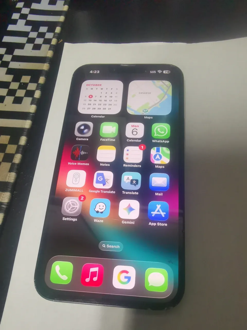 unlocked iPhone 14 plus with case and screen protector image indicator(4)