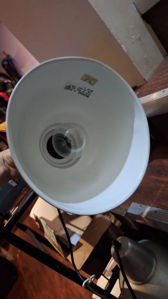 Pair of aluminum lamps image indicator(3)