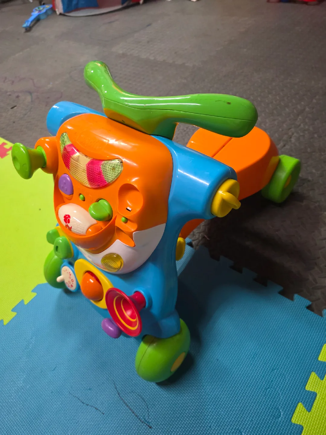 VTech Sit-to-Stand Alphabet Train thumbnail
