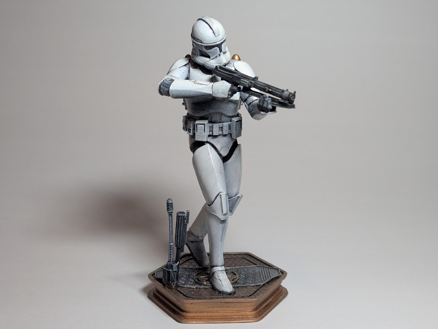 Star Wars Clone Trooper 3D printed and painted figure.