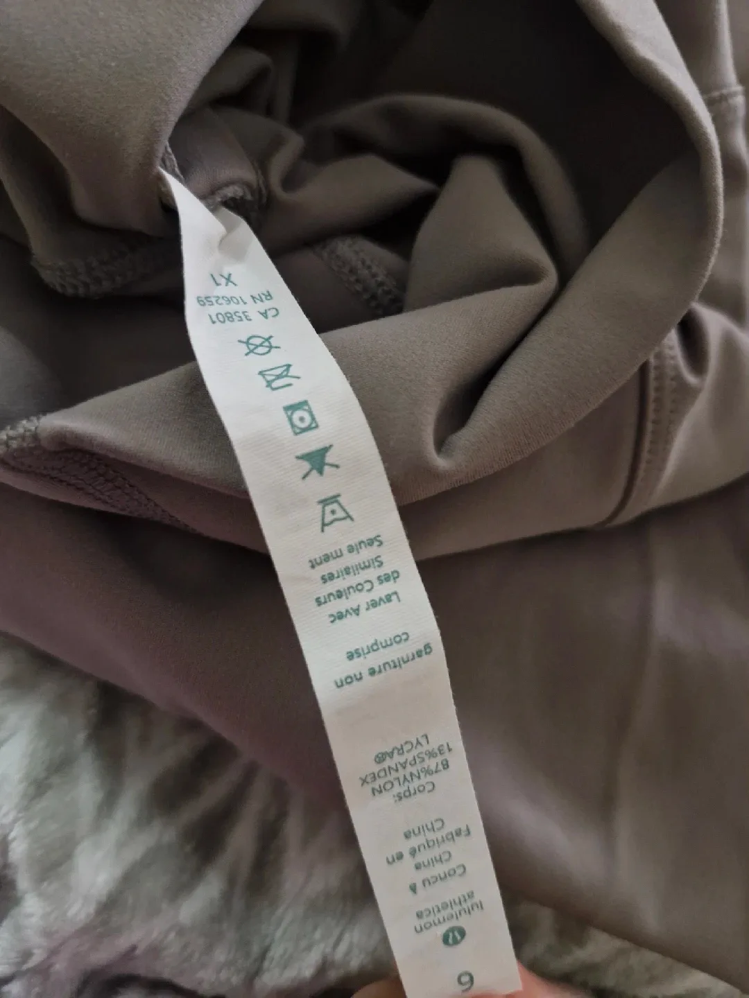 Lululemon Align Leggings - Size 6 image indicator(2)