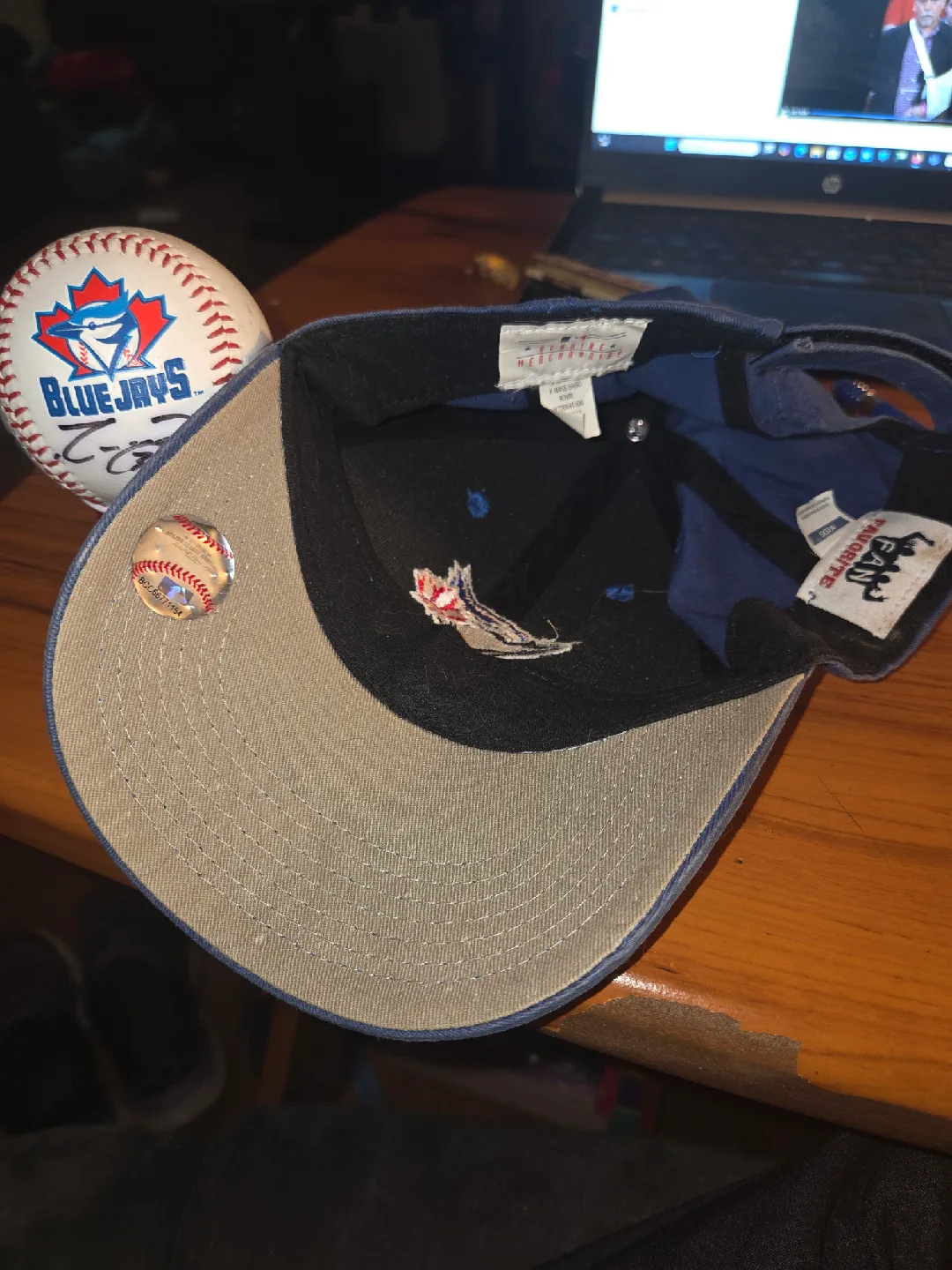 Signed Blue Jays Baseball image indicator(7)