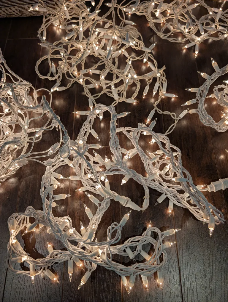 5 Strands of White Thick Christmas Lights - EUC image indicator(3)