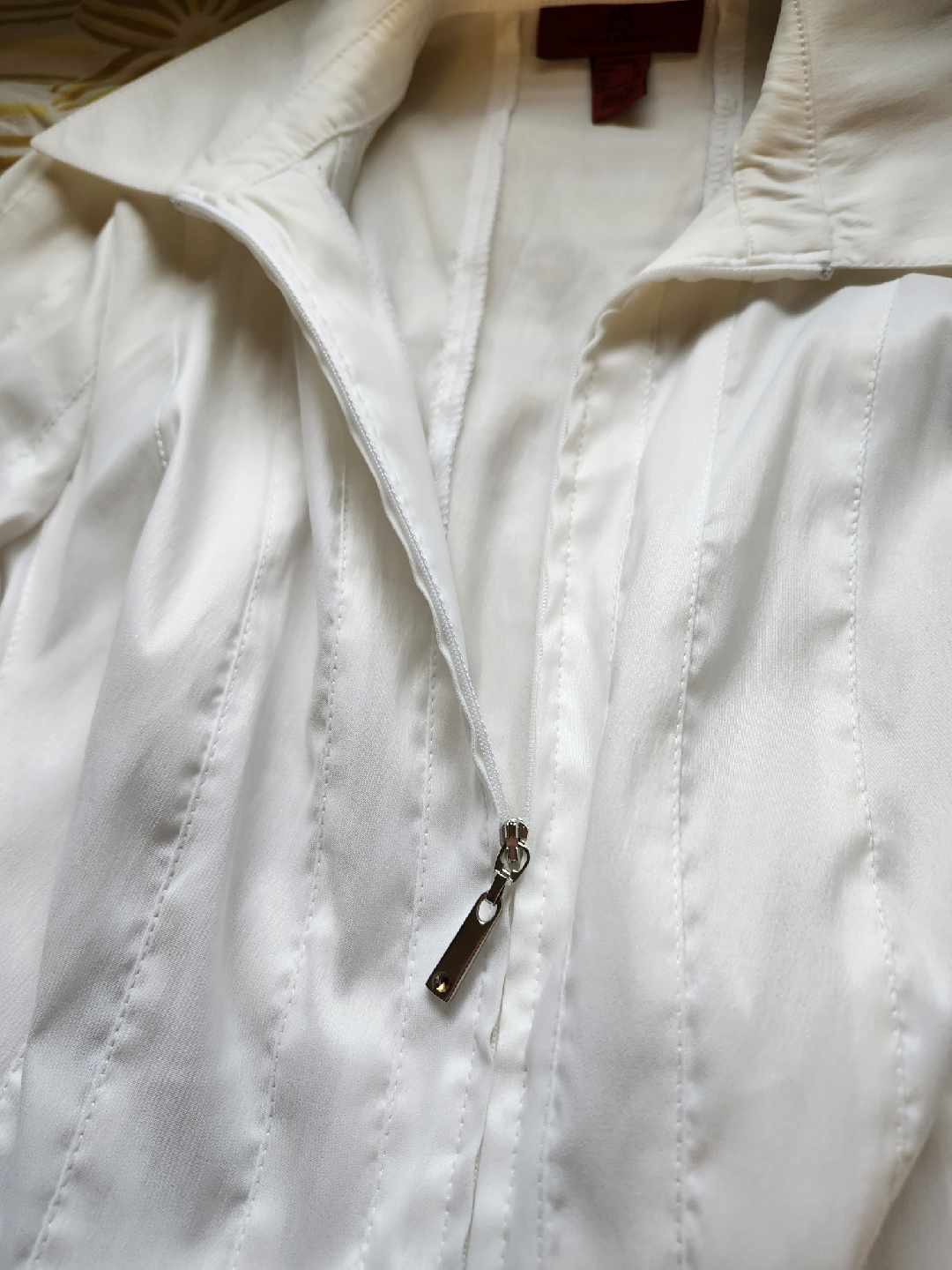 y2k white pleated zip up blouse - photo 4