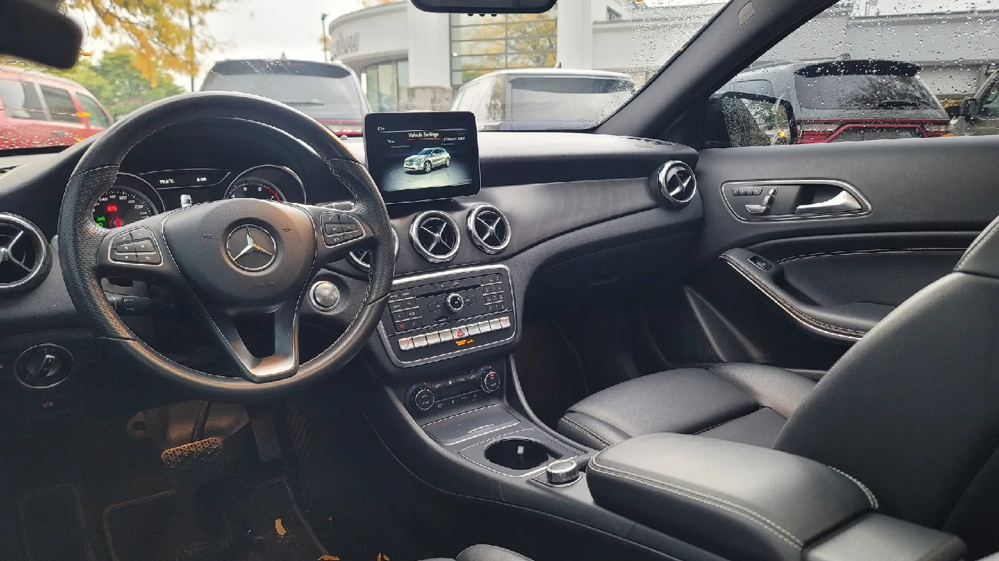 2018 MERCEDES-BENZ GLA 250 4MATIC image indicator(10)