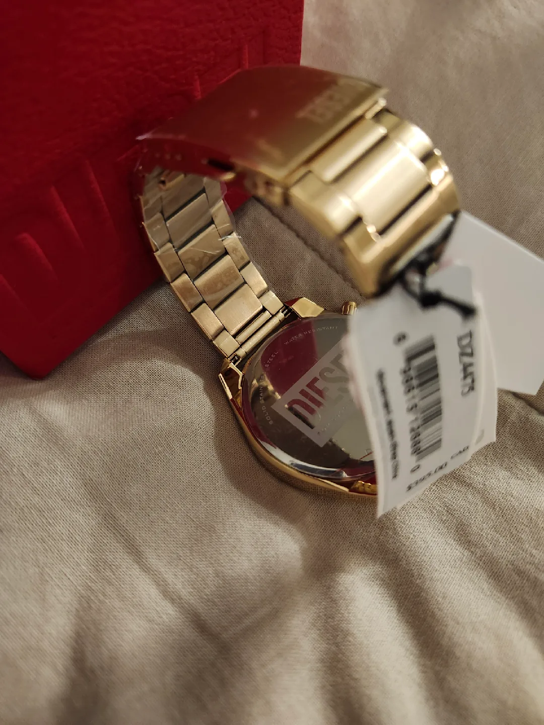 DIESEL - MEN'S NEW WITH TAGS - Gold tone chronograph watch image indicator(7)