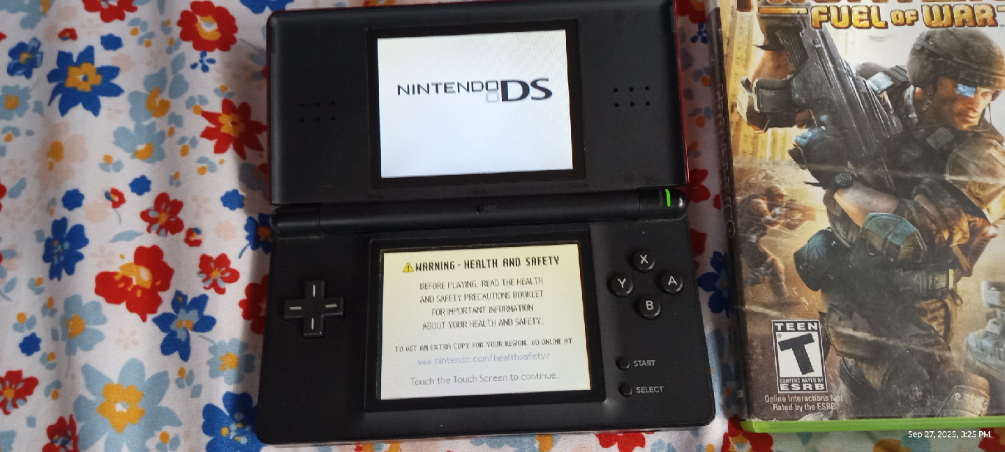 Nintendo DS Red Handheld Console - photo 2