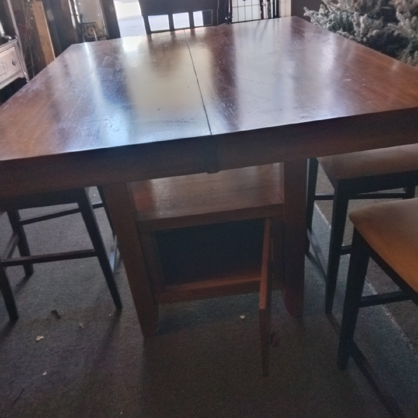 Dining table tall and 4 chears tall - photo 2