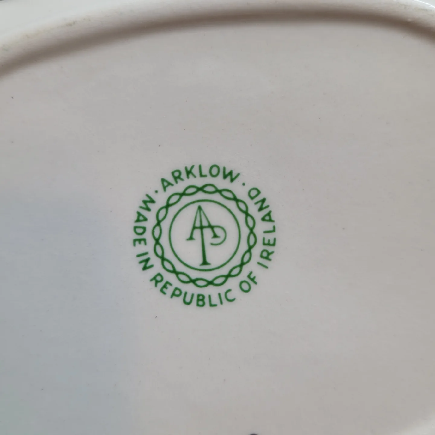 Arklow Ireland Souvenir Of  Ireland  5 1/4" x 4" Trinket Dish.. image indicator(5)