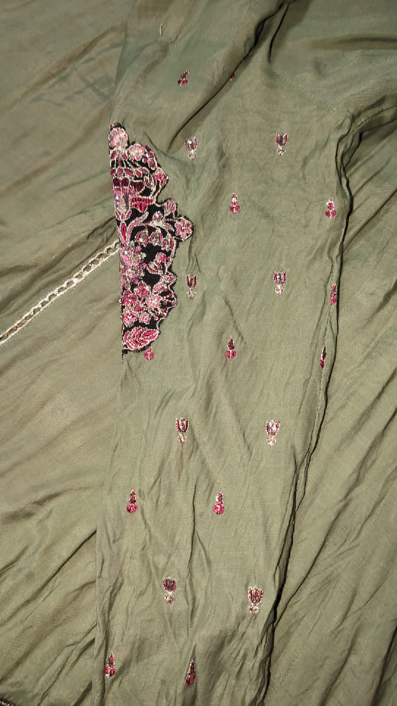 De Clare Green Embroidered Dress - photo 5