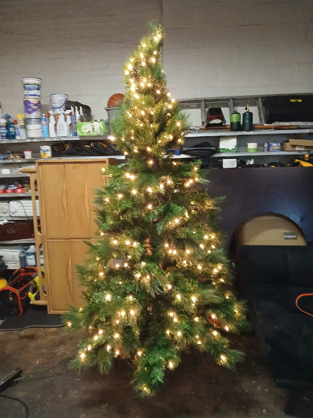 christmas tree  7 feet