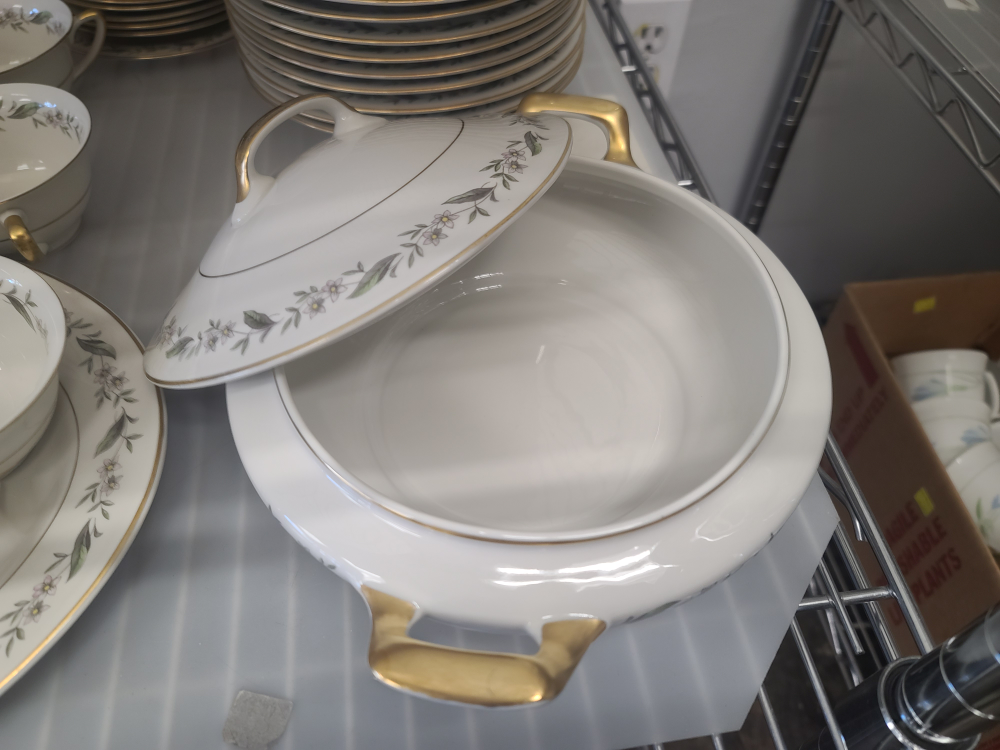 Vintage Royal jackson China Set - photo 4