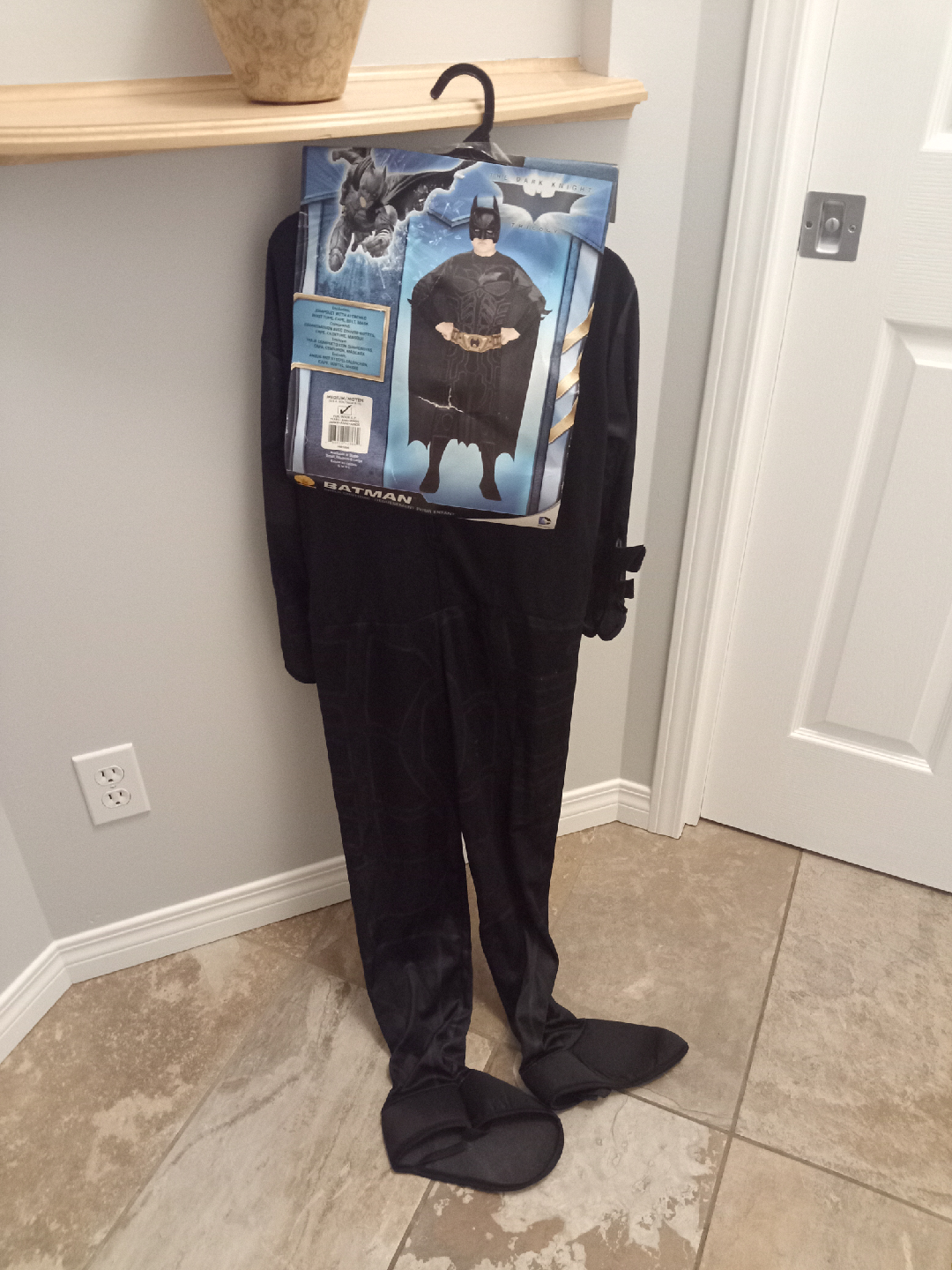 Batman 4pc Halloween Costume, medium 🥕