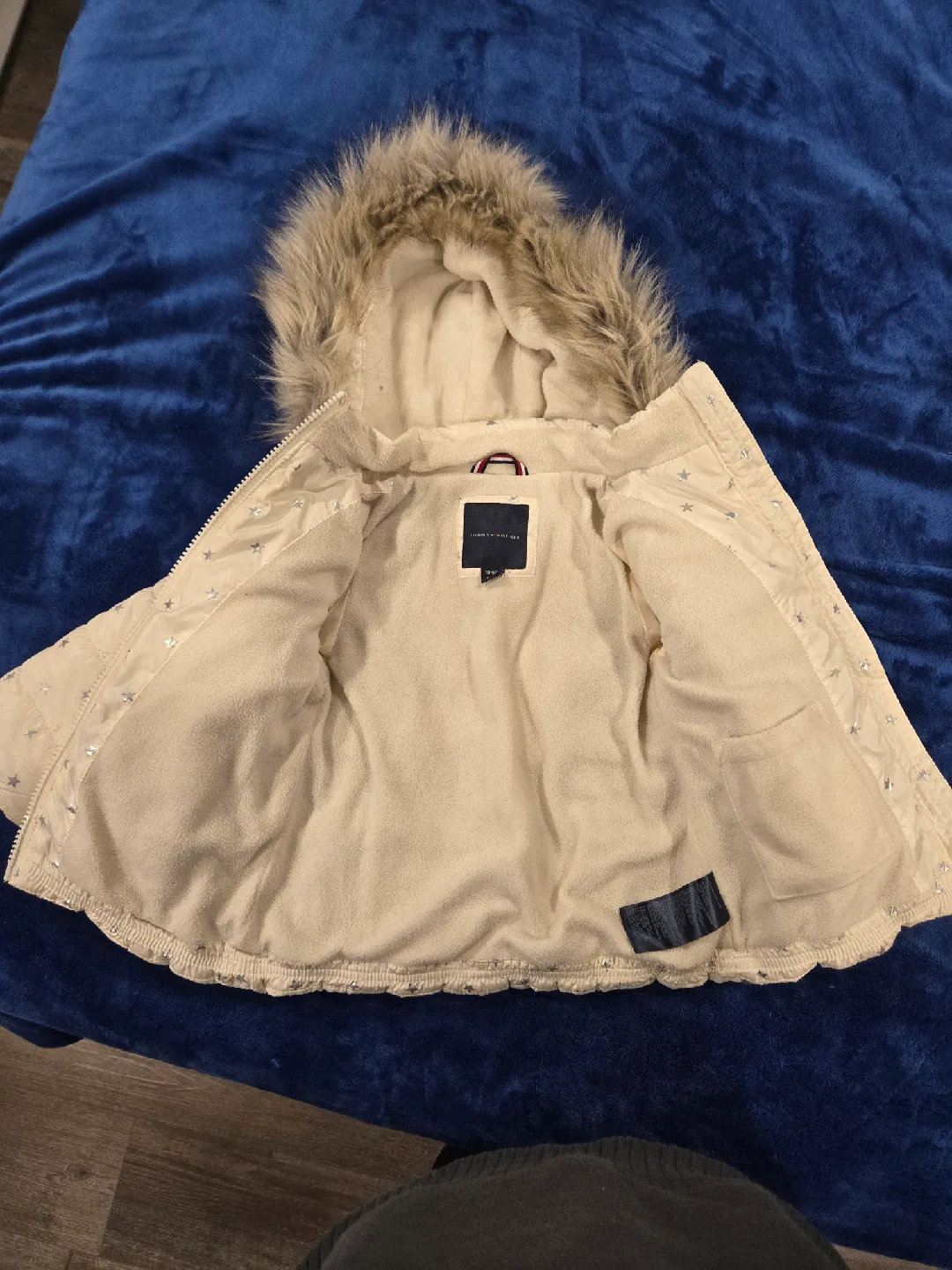 Tommy Hilfiger Kids Puffer Jacket - Size 18 Months image indicator(2)