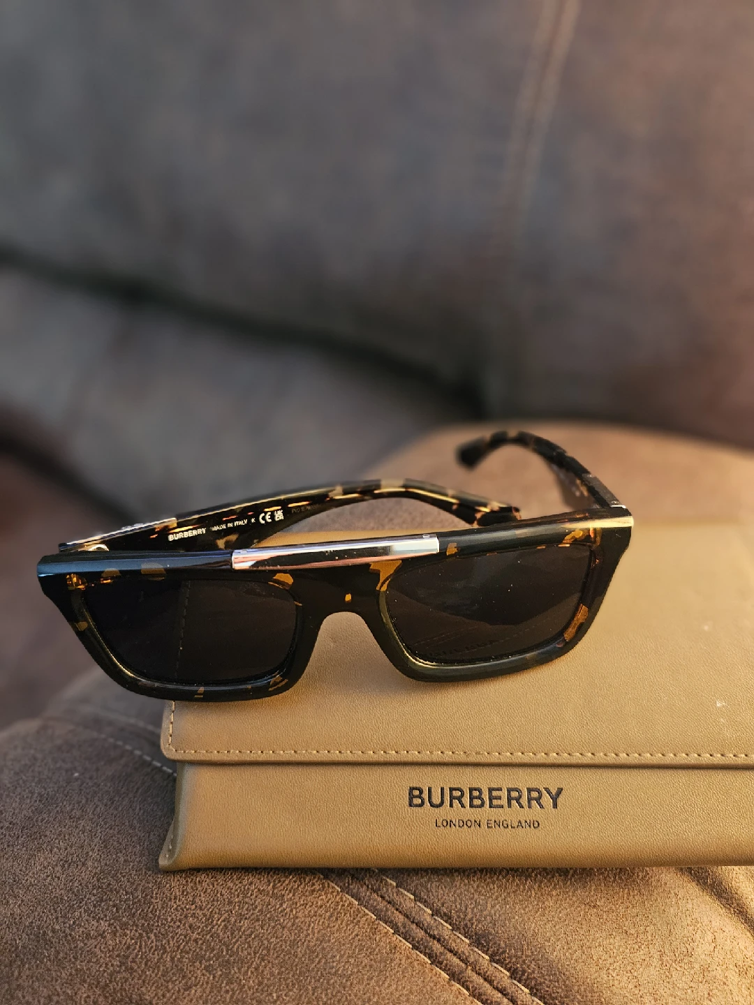 Burberry Sunglasses - photo 2
