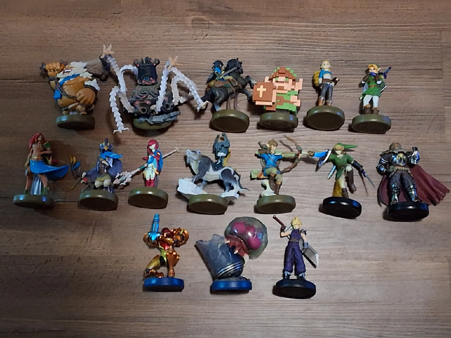 Nintendo Amiibo Figures - Various Characters ( New & Used ) image indicator(2)