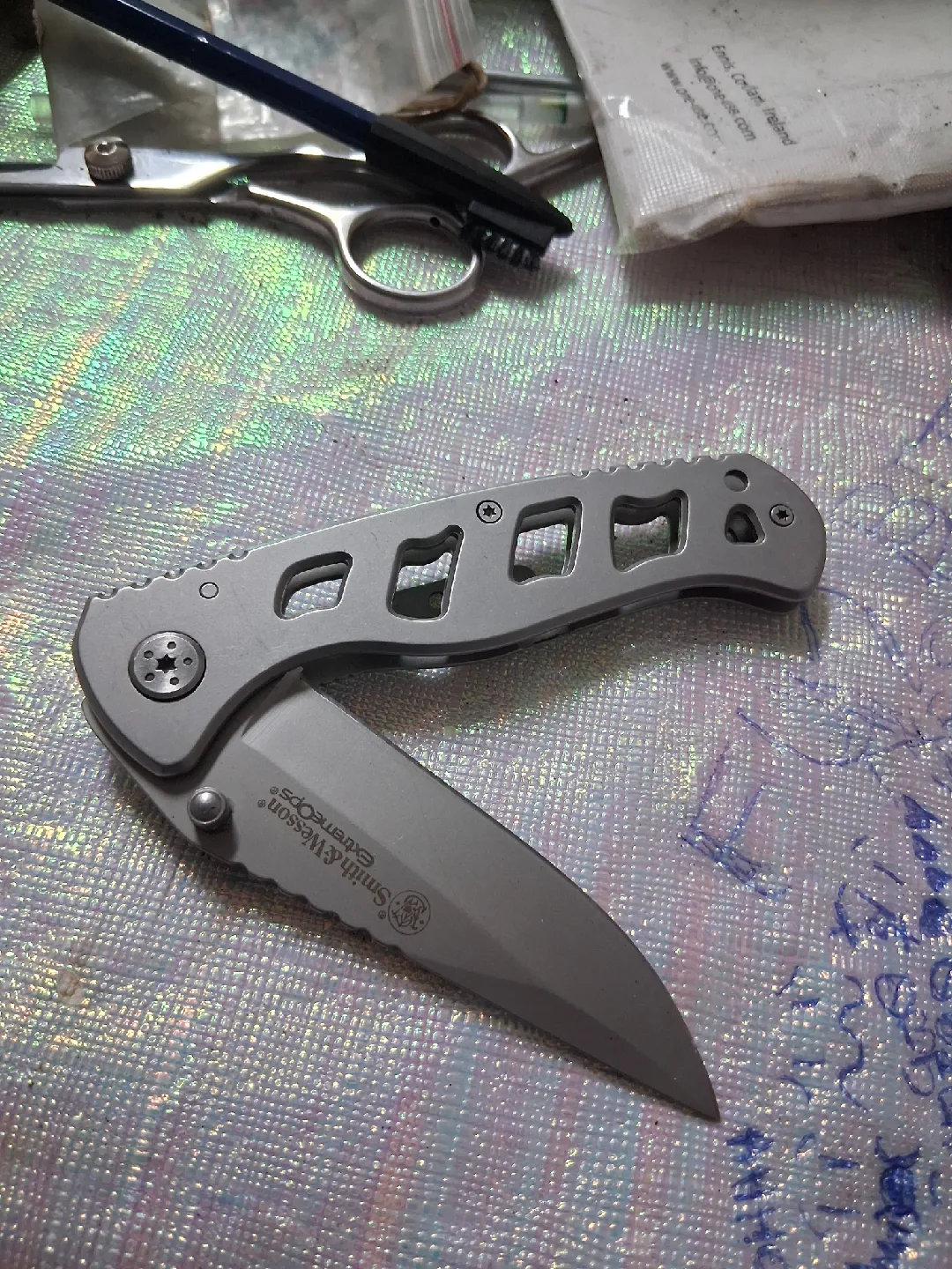 Smith & Wesson Extreme Ops Folding Knife. image indicator(3)