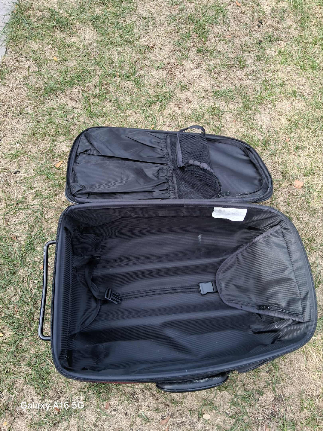 FLYTE Red Rolling Suitcase - 22 inch - photo 5