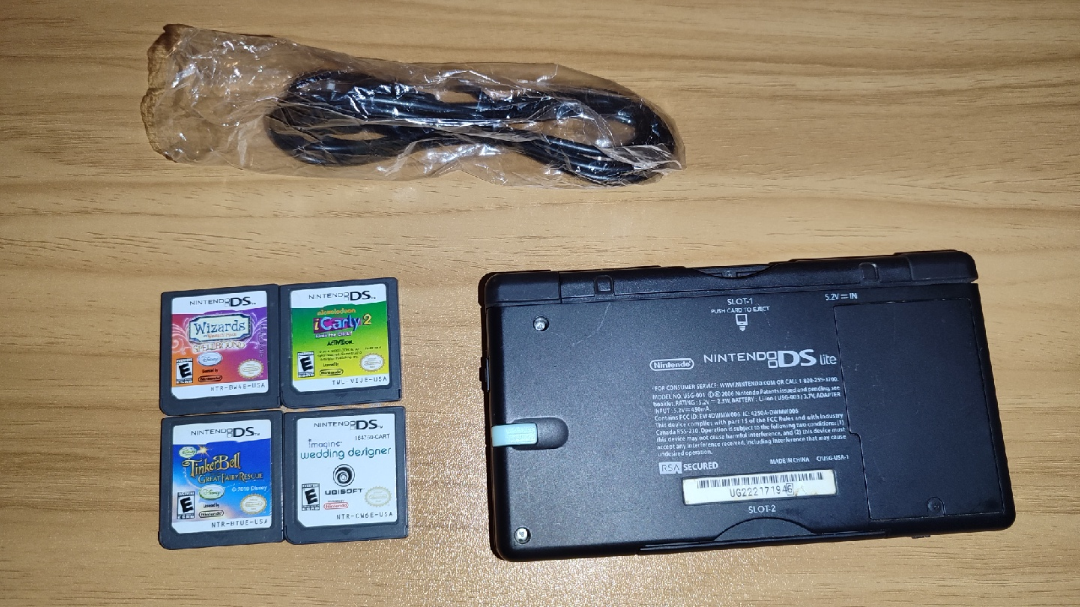 Nintendo DS Lite with Games - photo 2