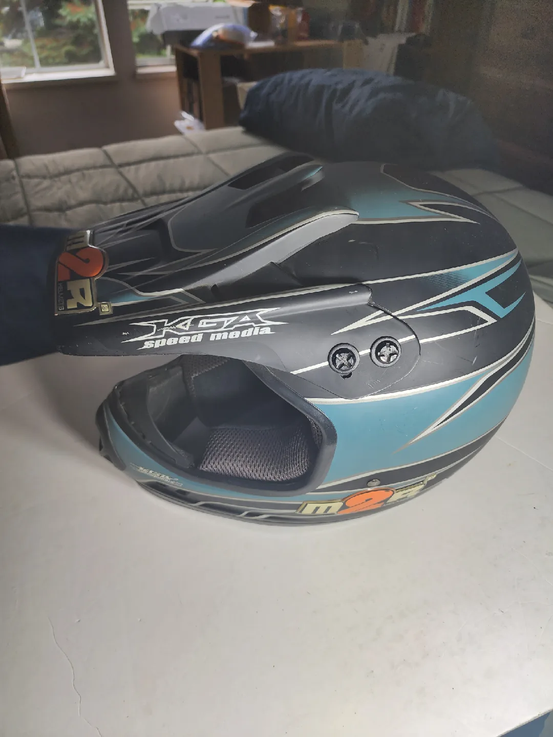 M2R Helmet - Speed Media image indicator(3)