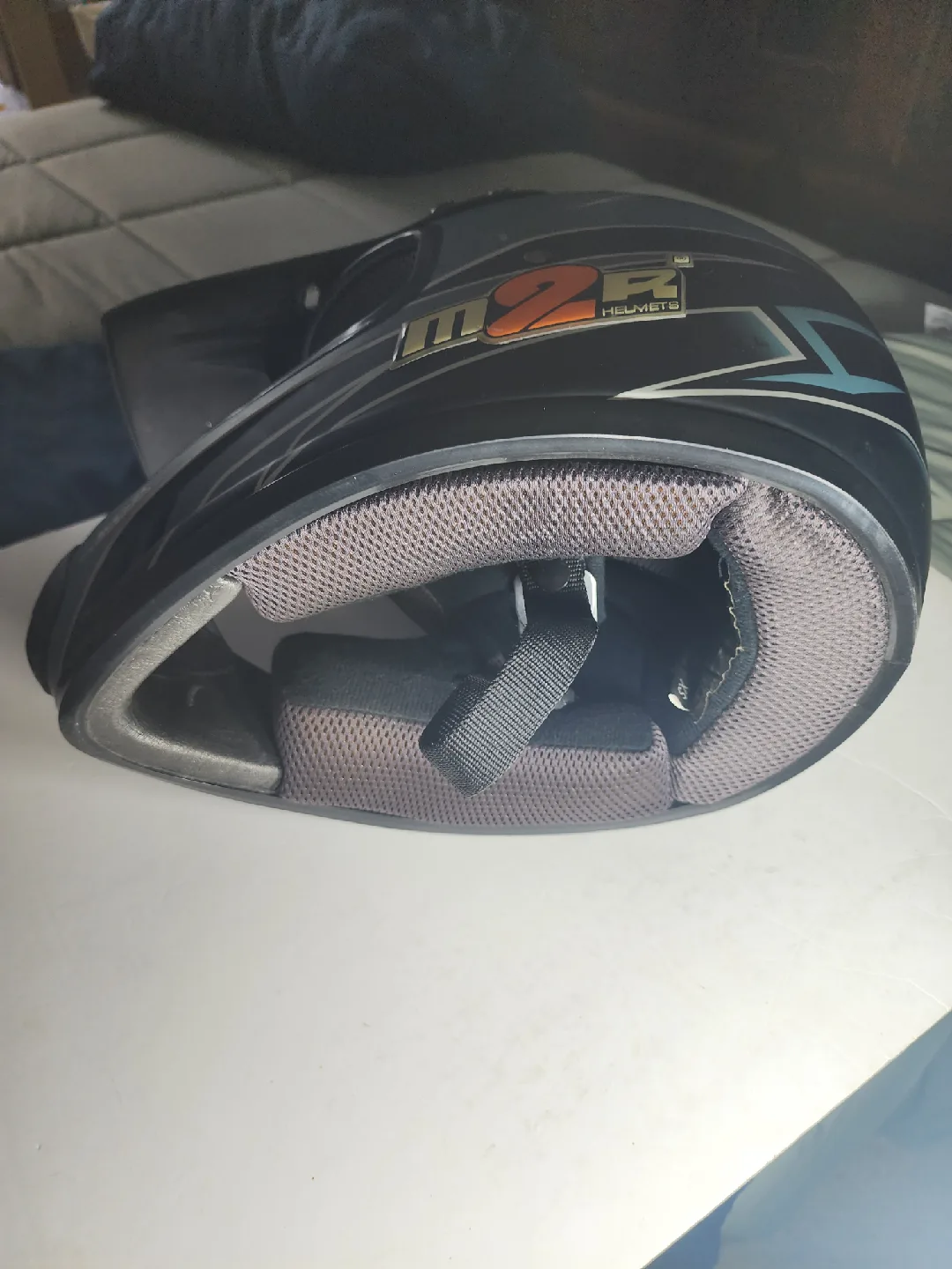 M2R Helmet - Speed Media image indicator(7)