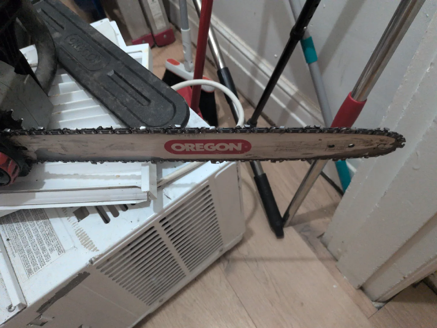 OREGONE ELECTRIC CHAINSAW image indicator(2)