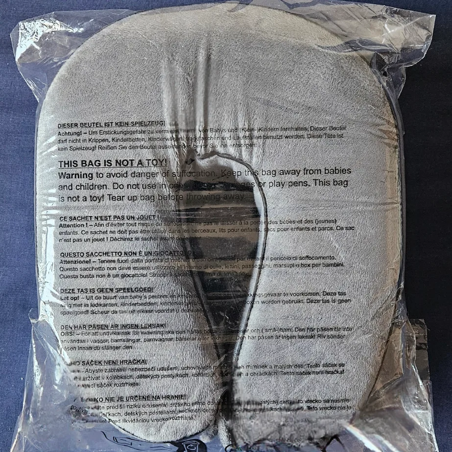 Memory Foam Grey Travel Neck Pillow ✨️🥕 image indicator(4)