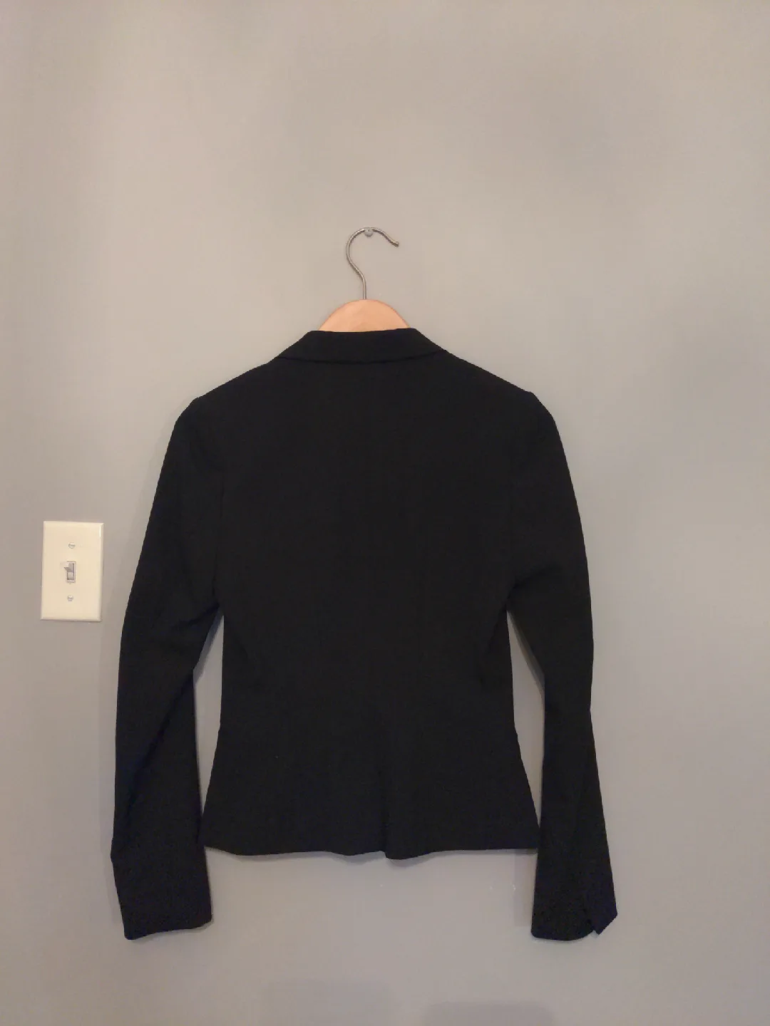 H&M Black Blazer - Size Small image indicator(2)