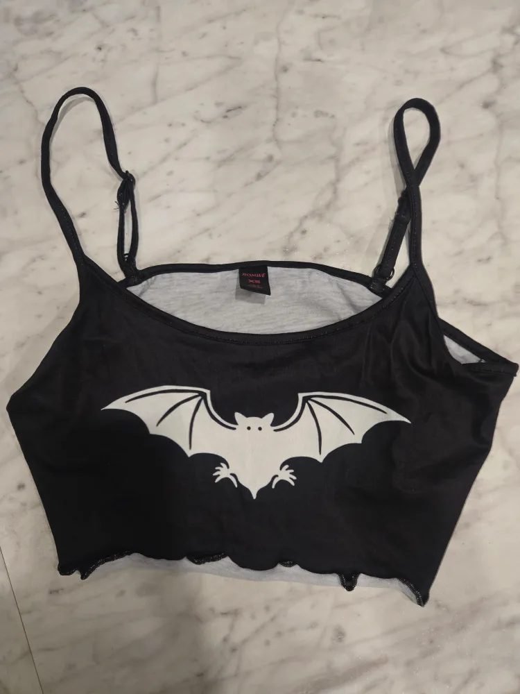 ROMWE Black Bat Print Cami Top, Size S thumbnail