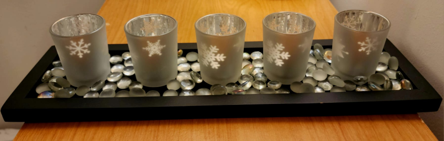 Candle Holder with 5 Frosted Snowflake Glasses - photo 2