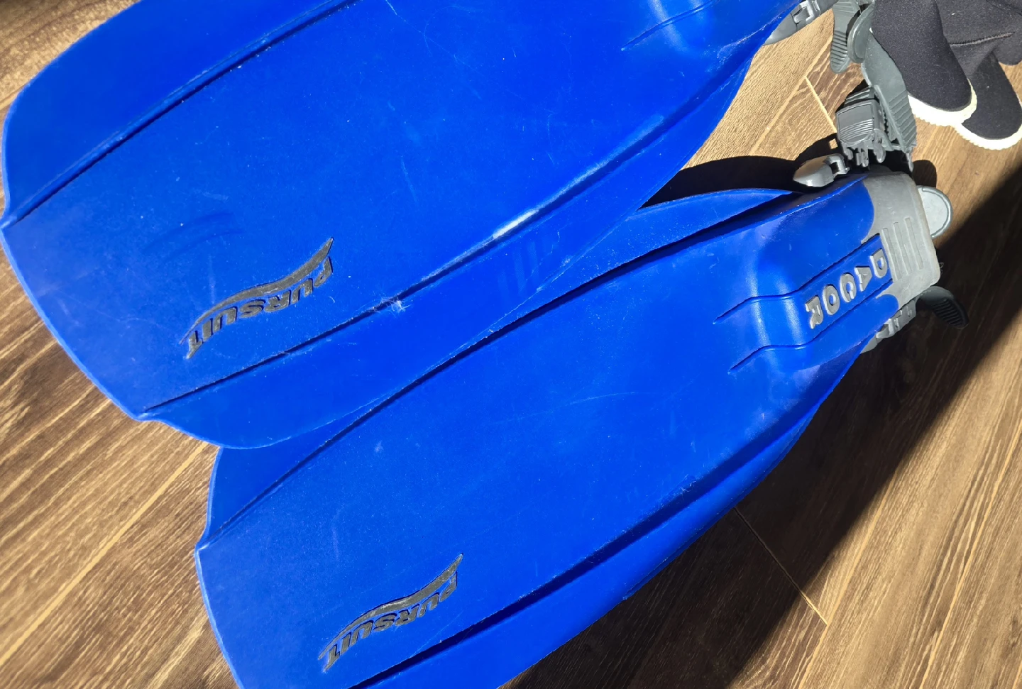 Dacor Pursuit Blue Diving Fins and zippered boots - photo 2